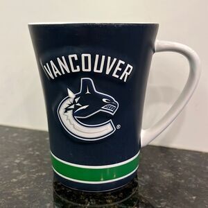Vancouver Canucks Nhl Mug. Size 4.75”